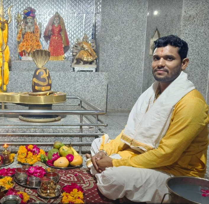 Photo of Gurudev Ajay Pathak