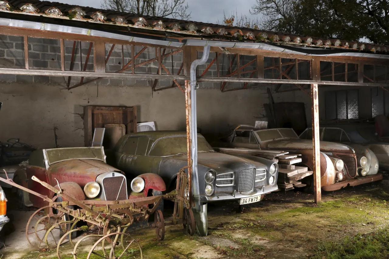 Photo of Sanford and Son Junk Cars