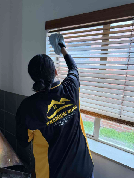 Photo of Premium Bond Clean